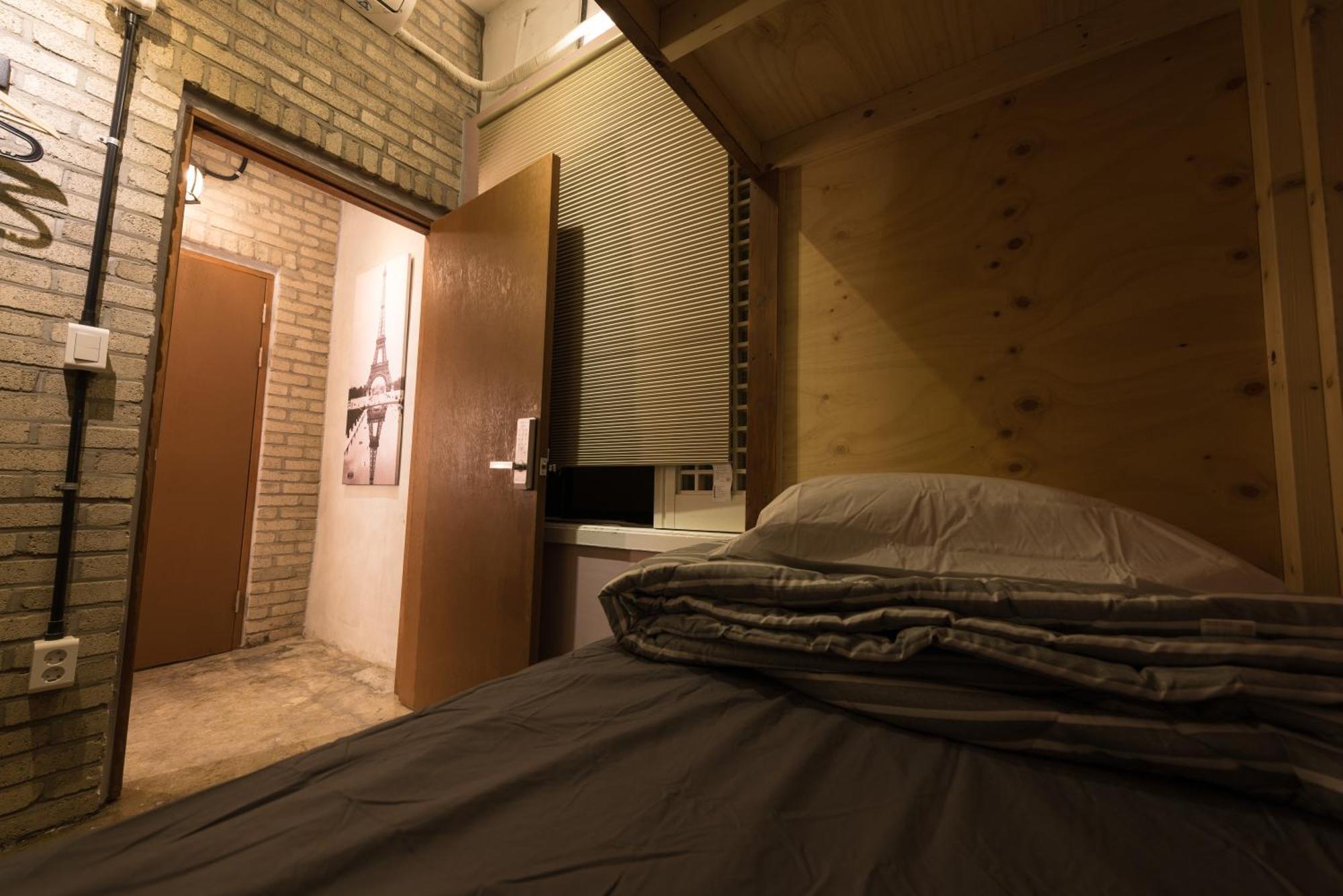 Inno Hostel & Pub Lounge Hongdae Сеул Екстериор снимка