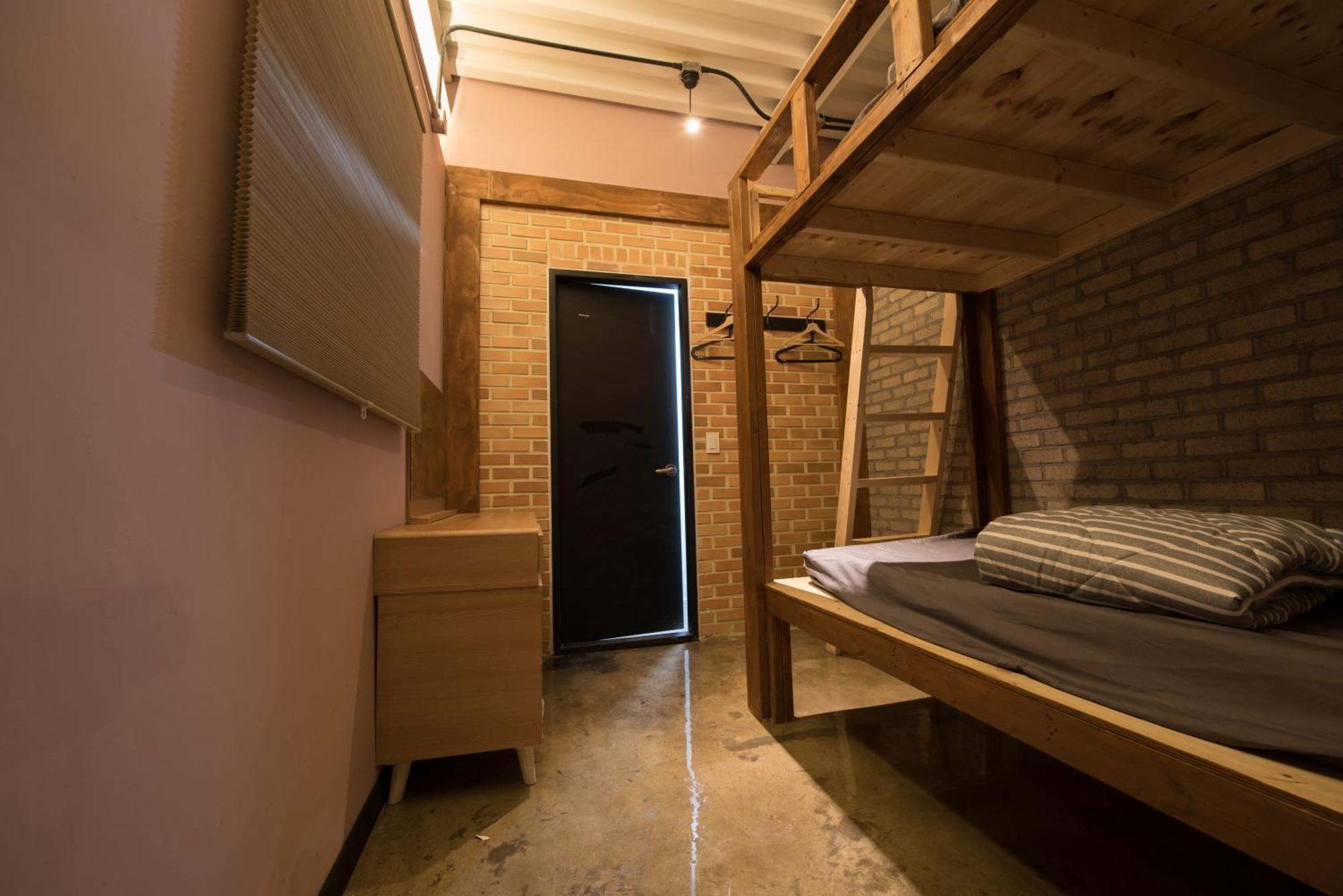 Inno Hostel & Pub Lounge Hongdae Сеул Екстериор снимка